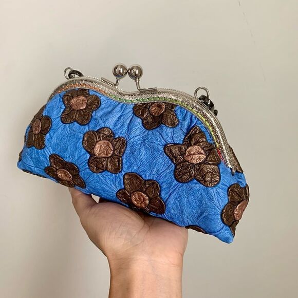 Vintage Embossed Floral Leather Clutch/Wristlet/Crossbody & 2 Chain Styles - Picture 10 of 14